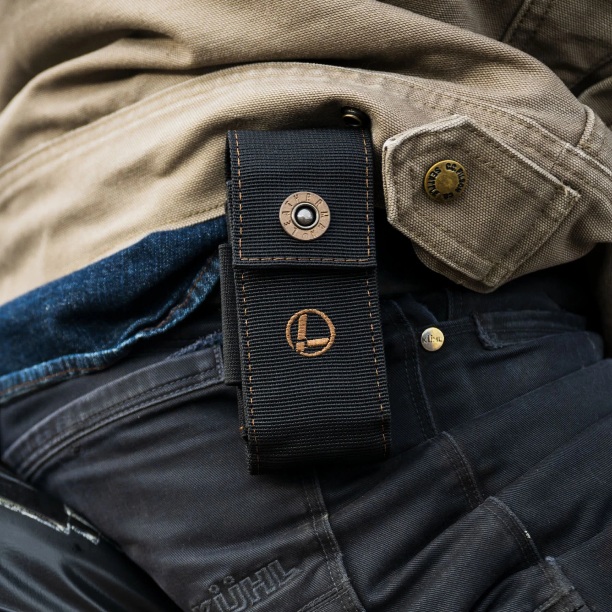 Nylon Sheath w/Pockets